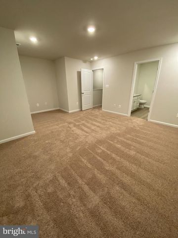 25 CRANSTON CT, Falling Waters, WV 25419