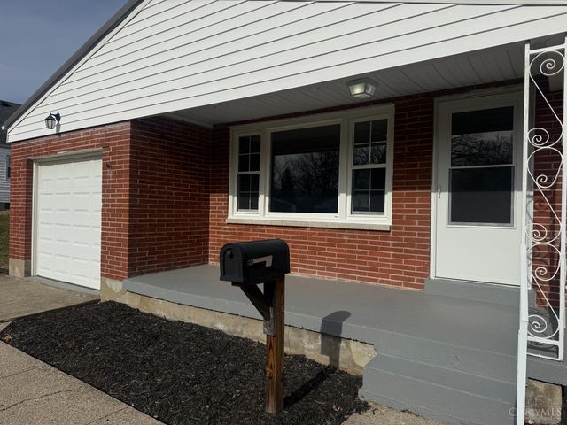 570 Fairhaven Drive, Hamilton, OH 45013