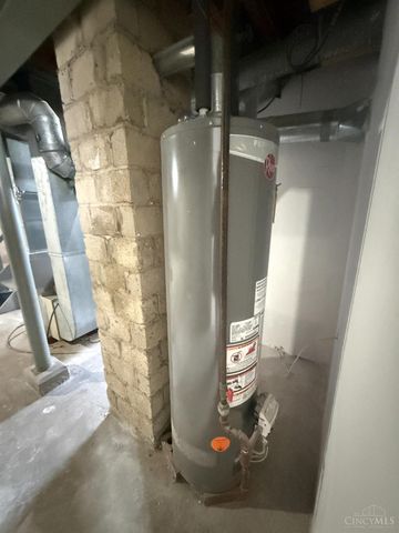 570 Fairhaven Drive, Hamilton, OH 45013