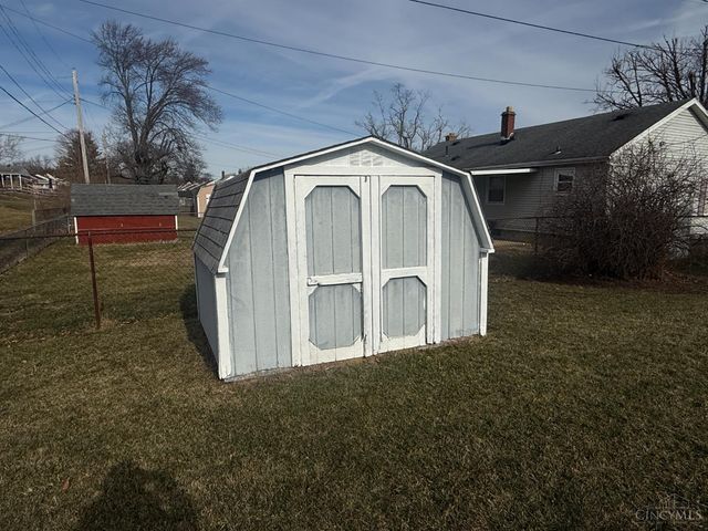 570 Fairhaven Drive, Hamilton, OH 45013