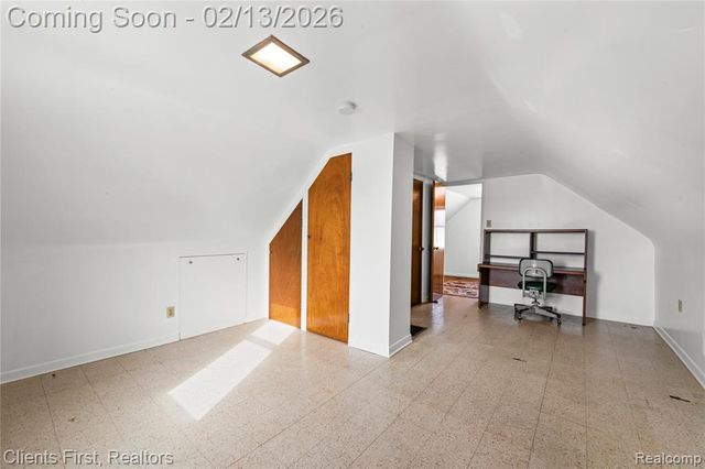 4196 Clippert Street, Dearborn Heights, MI 48125