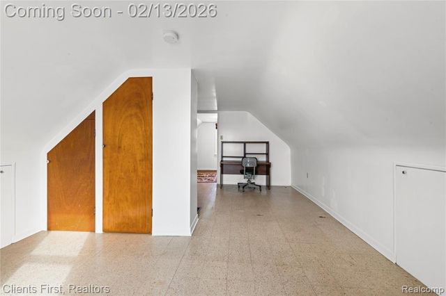 4196 Clippert Street, Dearborn Heights, MI 48125