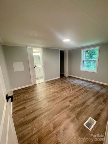 6517 Helens Way, Denver, NC 28037