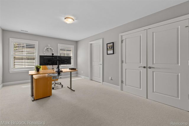 1450 Pilgrim Avenue, Birmingham, MI 48009