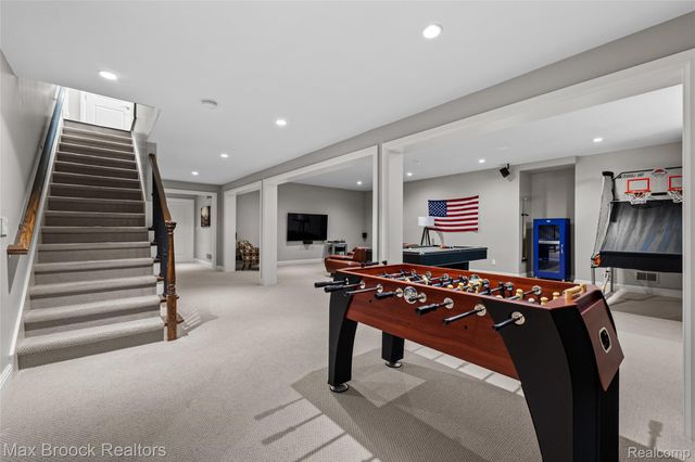 1450 Pilgrim Avenue, Birmingham, MI 48009