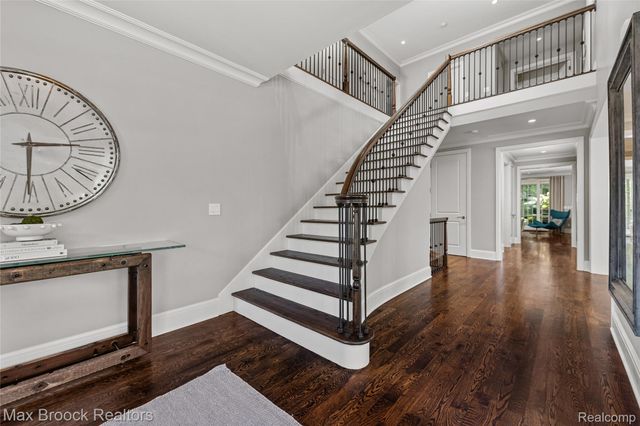 1450 Pilgrim Avenue, Birmingham, MI 48009