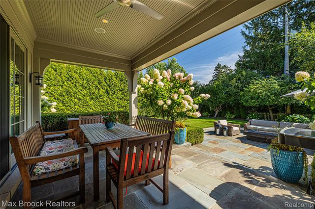 1450 Pilgrim Avenue, Birmingham, MI 48009