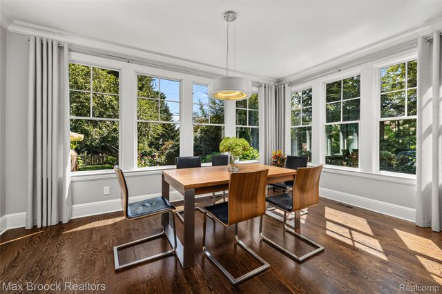 1450 Pilgrim Avenue, Birmingham, MI 48009