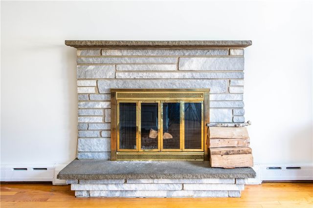 25 Mathew Road, Tiverton, RI 02878