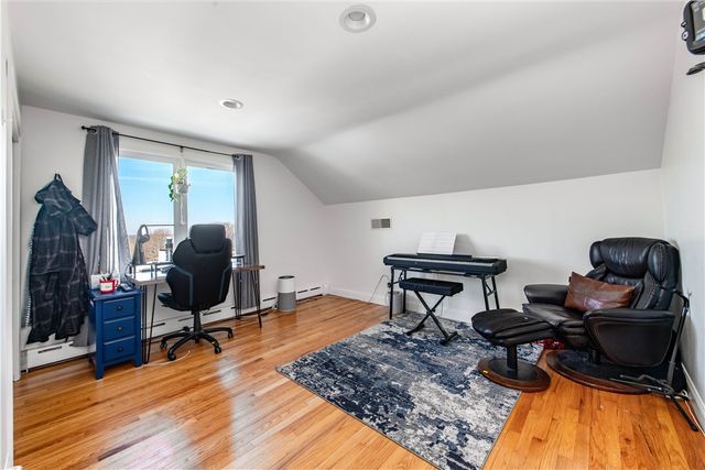 25 Mathew Road, Tiverton, RI 02878