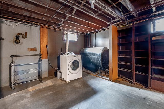 25 Mathew Road, Tiverton, RI 02878