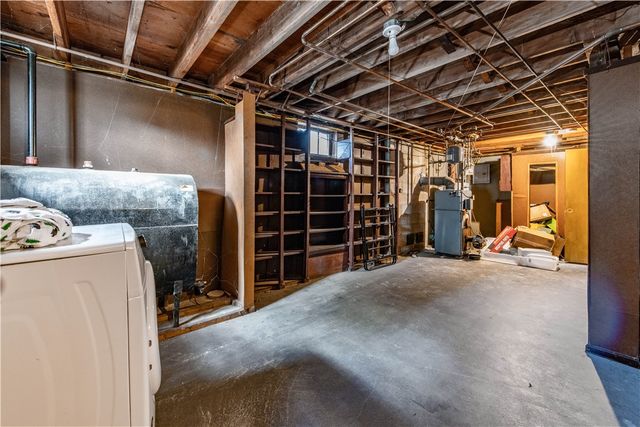 25 Mathew Road, Tiverton, RI 02878