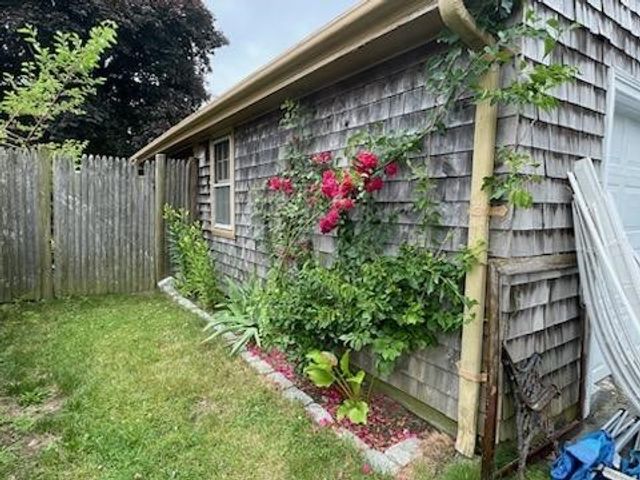 25 Mathew Road, Tiverton, RI 02878