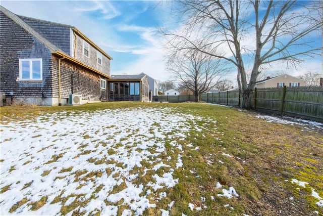 25 Mathew Road, Tiverton, RI 02878