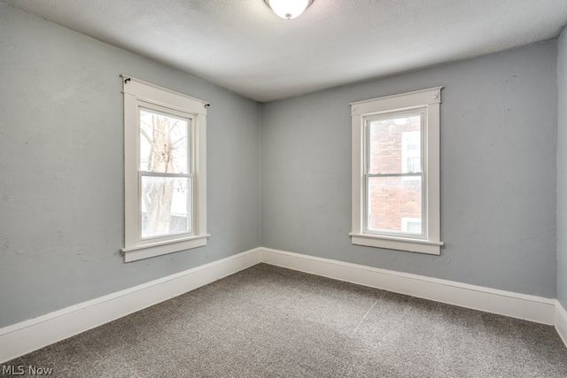 2100 12th Street SW, Akron, OH 44314