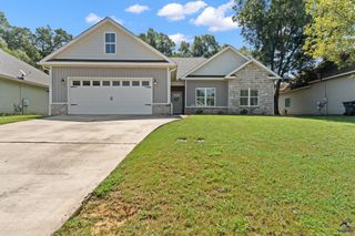 204 Dennard Drive, Perry, GA 31069