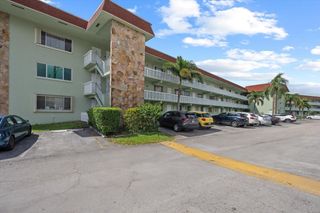 3300 Springdale Boulevard 202, Palm Springs, FL 33461