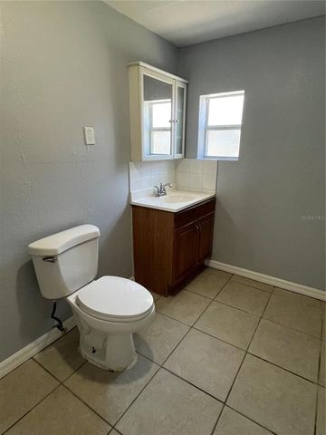 328 AVENUE B, Lake Wales, FL 33859