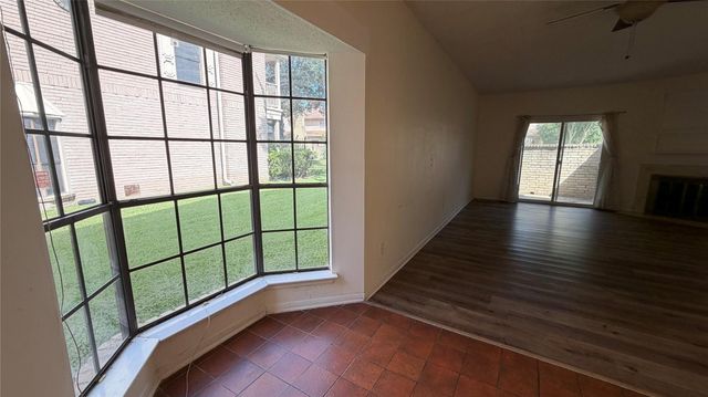 800 Country Place Drive 205, Houston, TX 77079