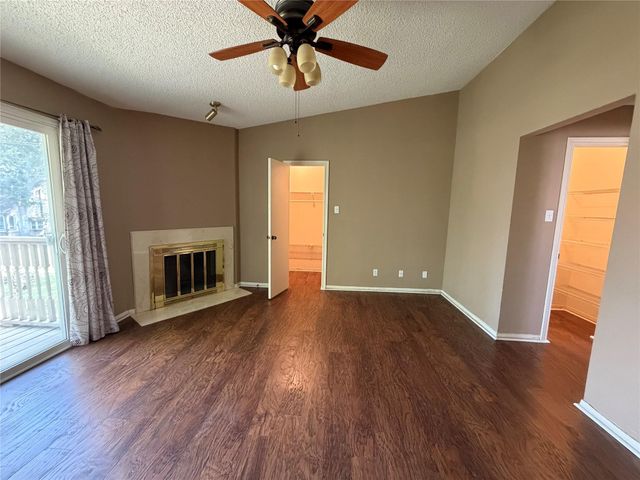 800 Country Place Drive 205, Houston, TX 77079