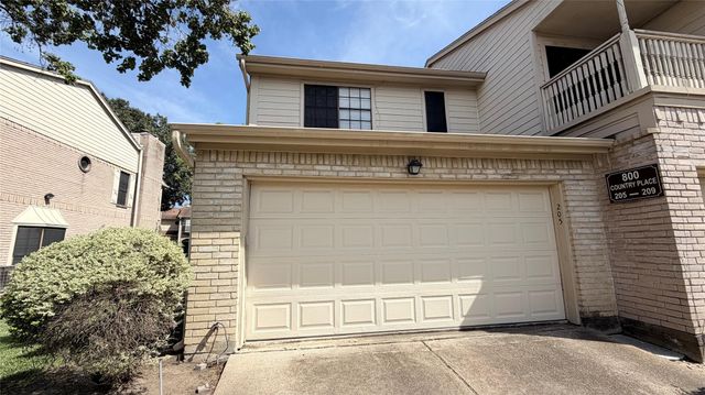 800 Country Place Drive 205, Houston, TX 77079
