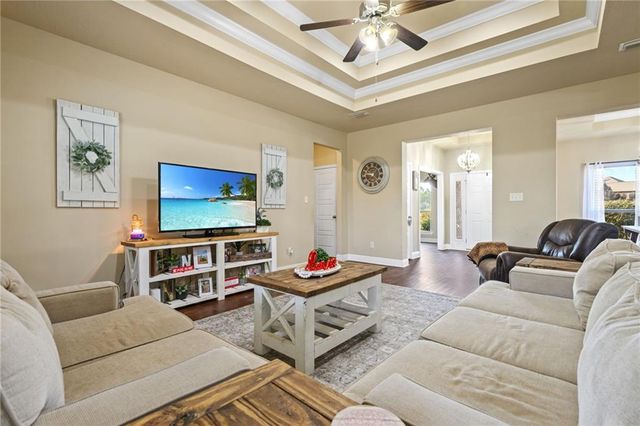 13046 Tara Point Drive, Mobile, AL 36695