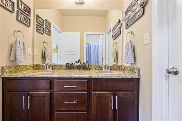 13046 Tara Point Drive, Mobile, AL 36695