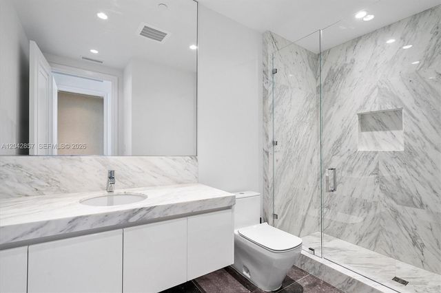 17901 Collins Avenue 902, Sunny Isles Beach, FL 33160