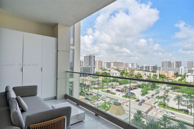 17901 Collins Avenue 902, Sunny Isles Beach, FL 33160