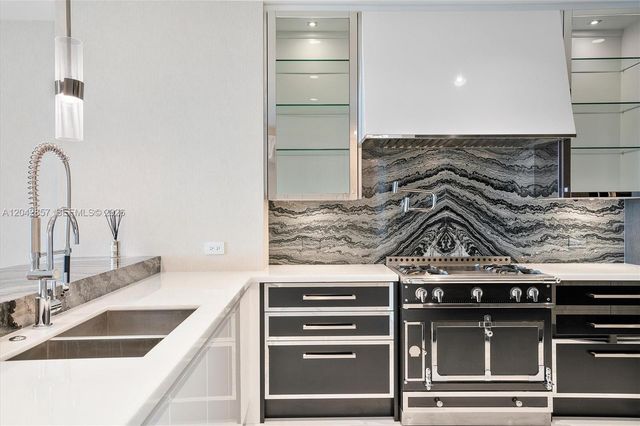 17901 Collins Avenue 902, Sunny Isles Beach, FL 33160