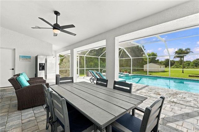 260 20th AVE NE, Naples, FL 34120