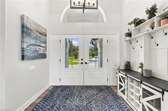 260 20th AVE NE, Naples, FL 34120