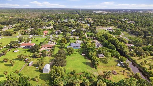260 20th AVE NE, Naples, FL 34120