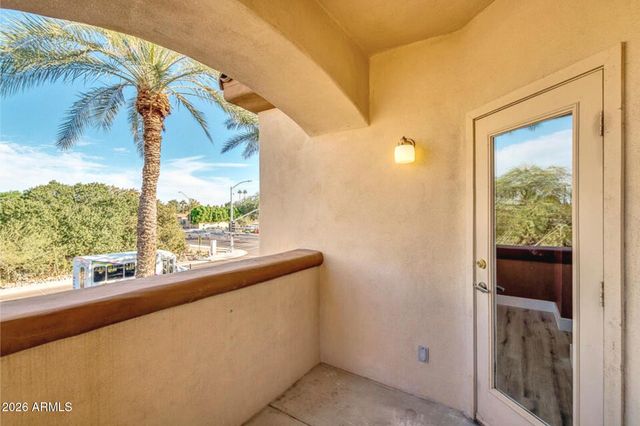 2992 N MILLER Road 214A, Scottsdale, AZ 85251