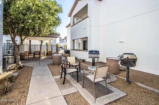 2992 N MILLER Road 214A, Scottsdale, AZ 85251