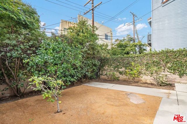 1647 Selby Avenue, Los Angeles, CA 90024