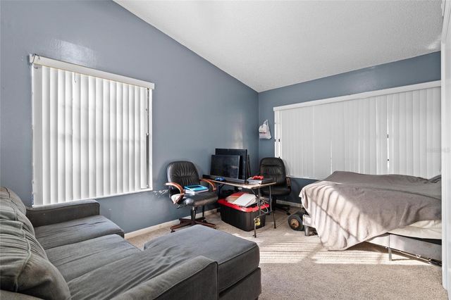 15648 BEAR CREEK DRIVE, Tampa, FL 33624