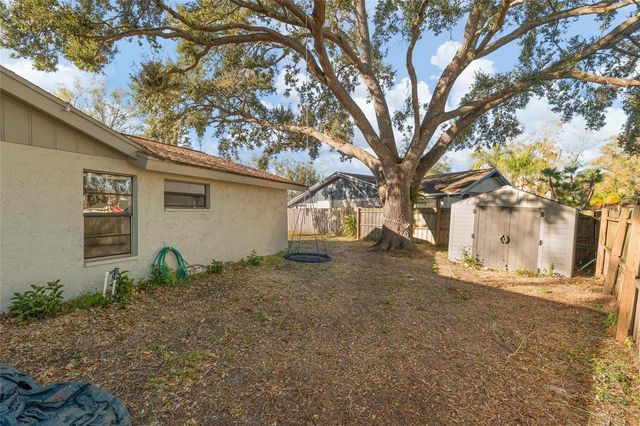 15648 BEAR CREEK DRIVE, Tampa, FL 33624