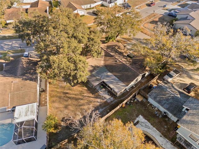 15648 BEAR CREEK DRIVE, Tampa, FL 33624