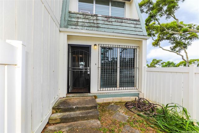98-733 Kaonohi Street 36, Aiea, HI 96701