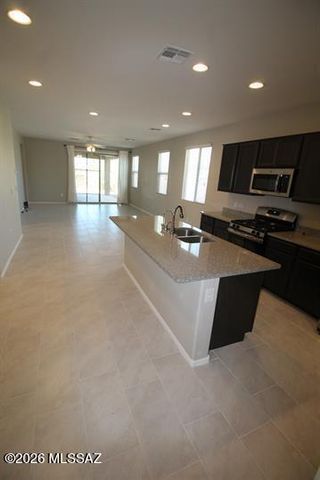 6420 E Via Jardin Verde, Tucson, AZ 85756