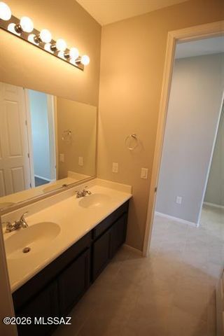 6420 E Via Jardin Verde, Tucson, AZ 85756