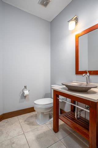 2891 Grandview Drive, Bettendorf, IA 52722