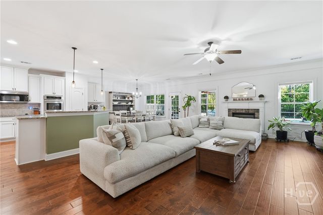123 Timberland Circle, Richmond Hill, GA 31324