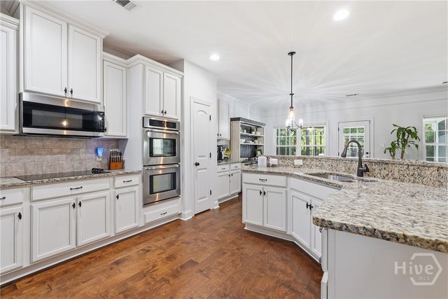 123 Timberland Circle, Richmond Hill, GA 31324