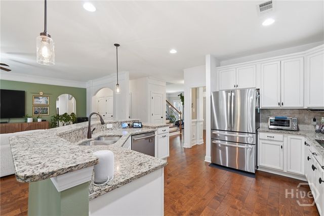 123 Timberland Circle, Richmond Hill, GA 31324