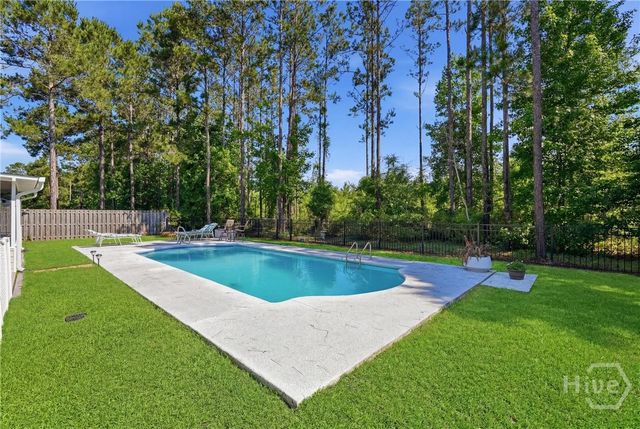 123 Timberland Circle, Richmond Hill, GA 31324