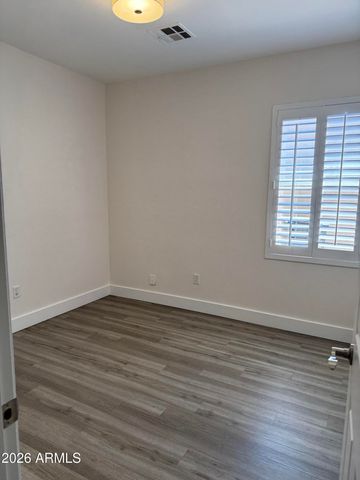 2584 E DEL RIO Court, Gilbert, AZ 85295