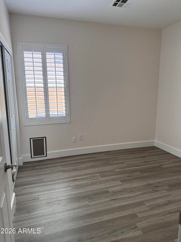 2584 E DEL RIO Court, Gilbert, AZ 85295