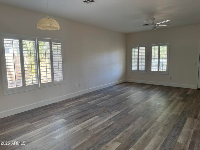 2584 E DEL RIO Court, Gilbert, AZ 85295